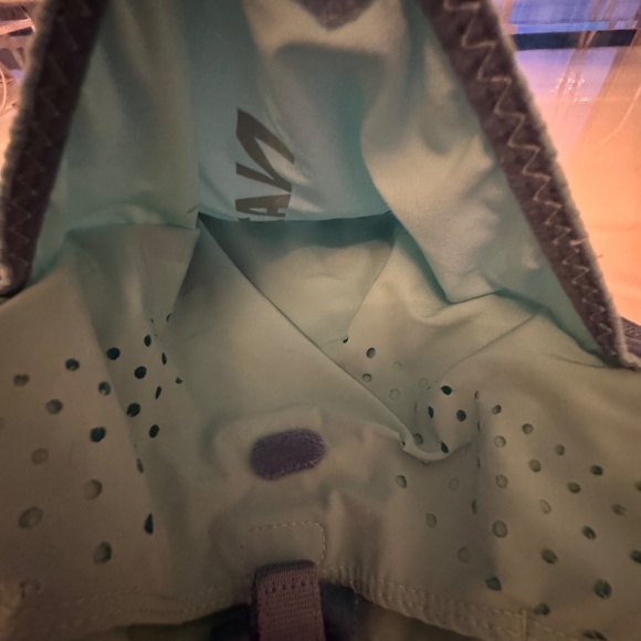 Nathan Women's VaporHowe 12L Hydration Pack Running Vest Teal 2 L Bladder XS - Picture 8 of 13